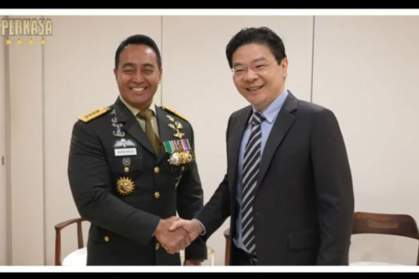 Mantan Panglima TNI Andika Terima Bintang Darjah Utama dari Singapura