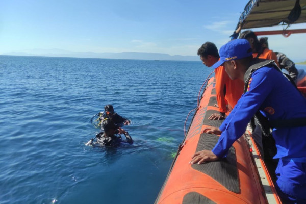 5 Wisatawan Terseret Ombak di Lombok, 2 Tewas dan 2 Masih Hilang