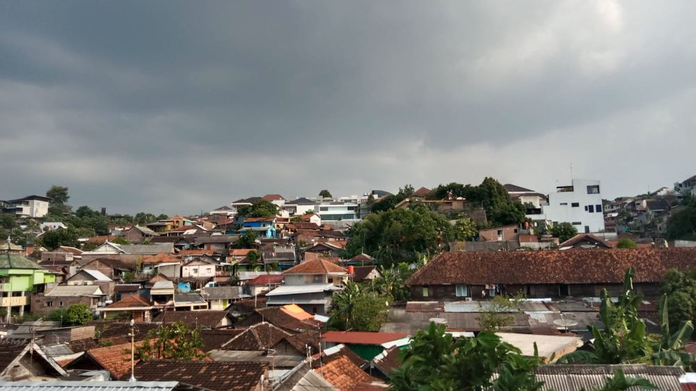Miris! Warga Jomblang Semarang Bertahun-tahun Hidup Tanpa Septic Tank
