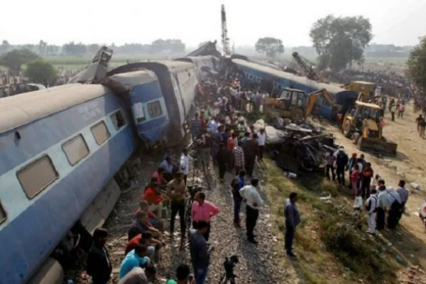 Tabrakan Kereta di India Tewaskan 288 Orang, 900 Luka-Luka