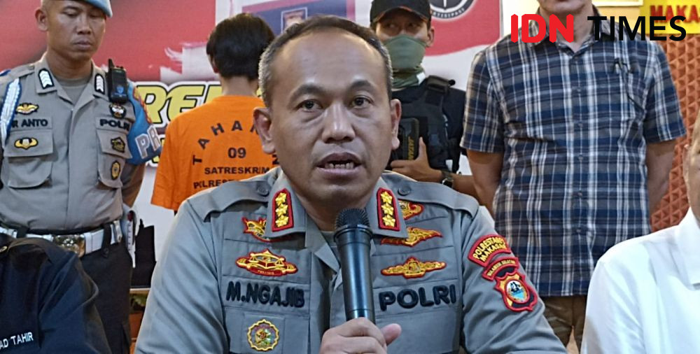 Polisi Ciduk Truk Miras-Rokok Ilegal asal China di Makassar
