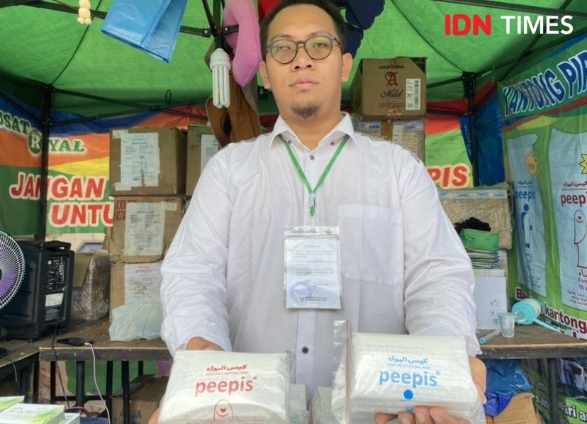 Melirik Bisnis Kantong Urine di Asrama Haji, Omzet Tembus Ratusan Juta