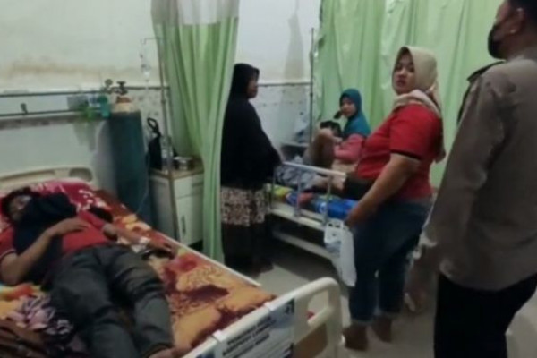 14 Warga Lamongan Keracunan Usai Makan Tahu Tek