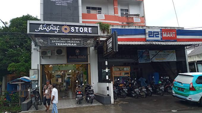3 Store Tempat Menjual Oleh-oleh Haji dan Umrah di Kota Medan