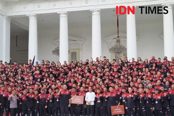 Jokowi Kucurkan Bonus ke Peraih Medali di SEA Games Rp289 M