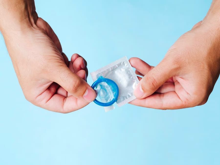Kondom Tipis Apakah Aman? Cek Faktanya Sebelum Pakai