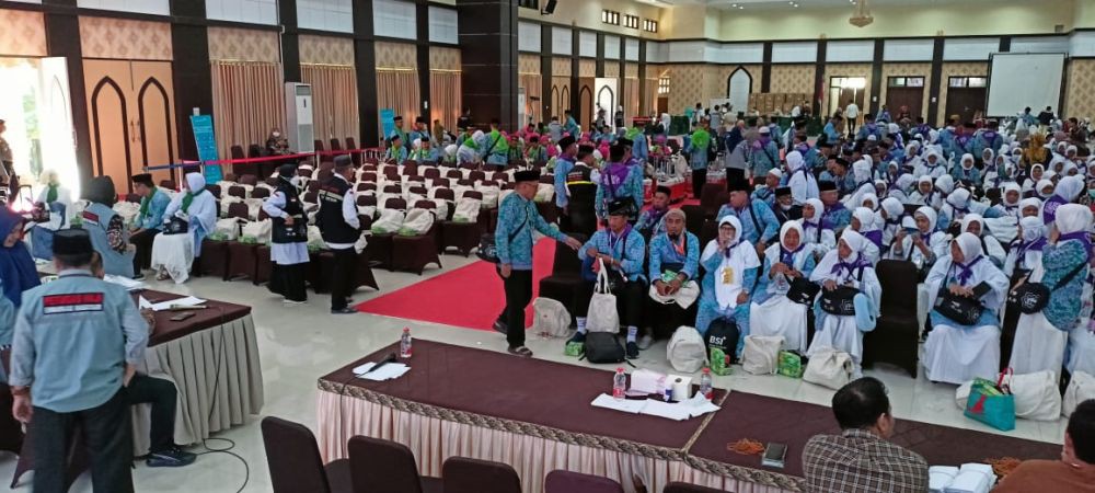 Mulai Kloter 21, Jemaah Haji Embarkasi Makassar Terbang Pakai Ihram