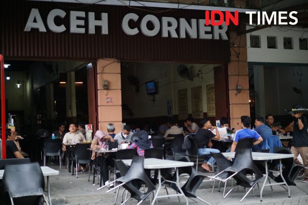 Menikmati Sanger di Aceh Corner, Jadi Tongkrongan yang Muda hingga Tua