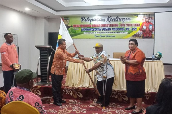 Lepas Peserta KTNA, Pj Sekda Mimika: Pulang Bawa Pengalaman Baik