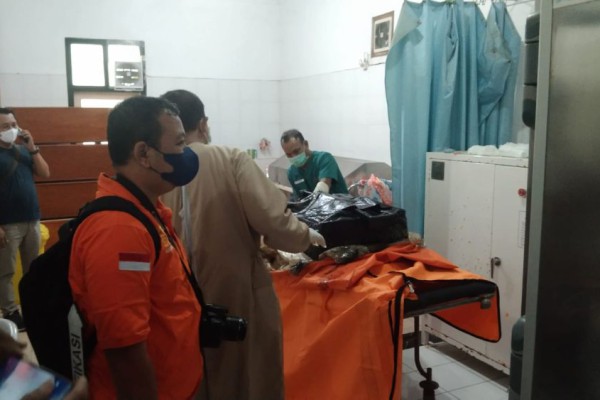 Mayat Dalam Koper Diduga Mahasiswi Ubaya Korban Pembunuhan