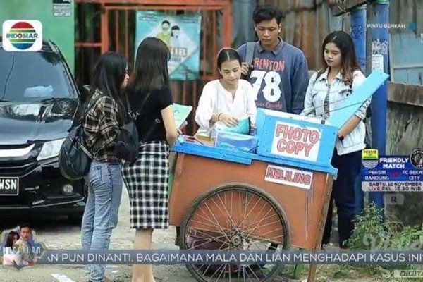 7 Potret Penjual di Sinetron Ini Adegannya Agak Maksa, Kocak Deh!