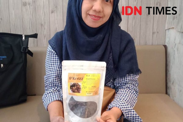 Dari Camilan Sang Anak, Keripik Brownies Kini Jadi Ladang Bisnis Yanti