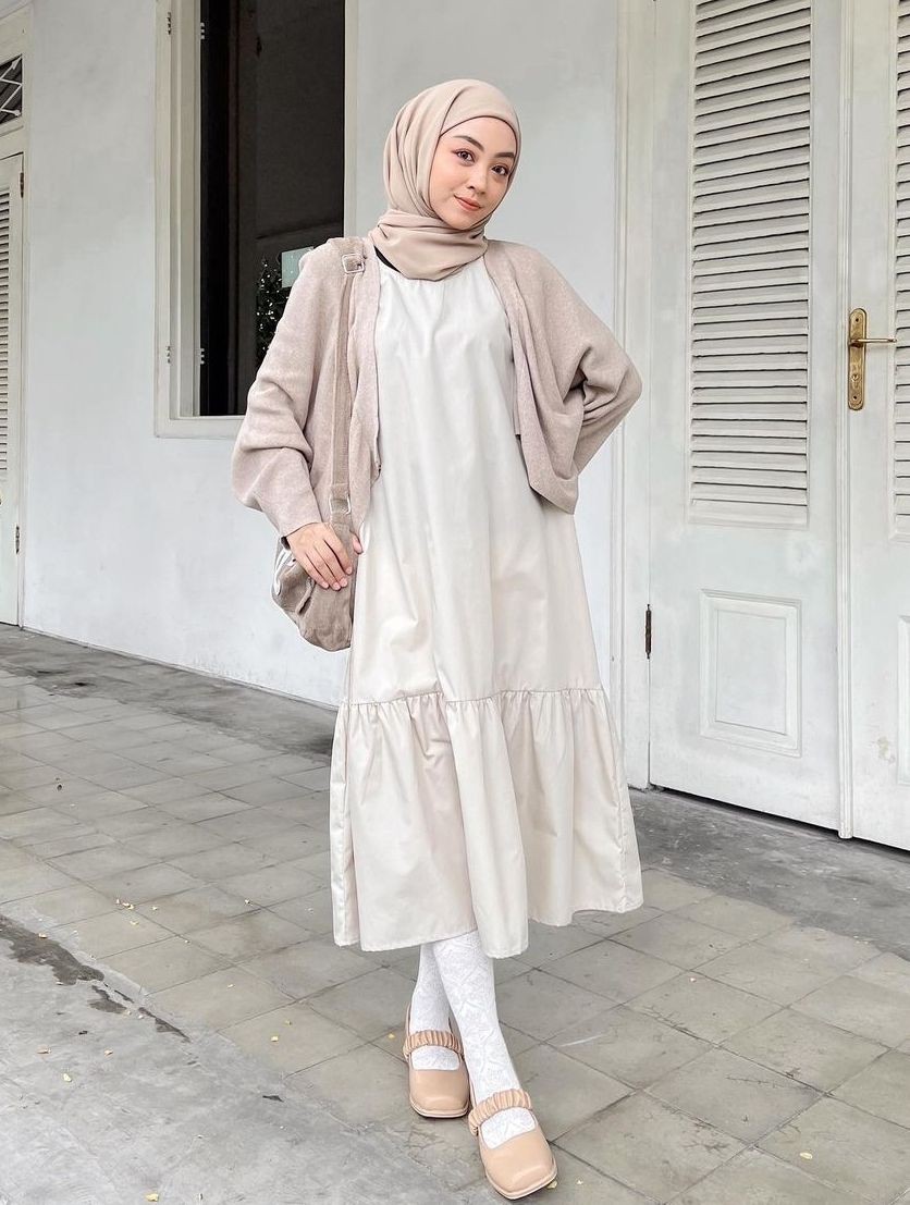 10 Ide Ootd Hijab Dress Dan Cardigan Kasual Nan Modis 4605