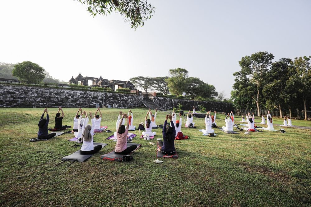 International Yoga Day 2023, Syahdunya Beryoga Di Ratu Boko