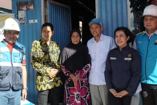 744 KK Kotawaringin Timur Kalteng Dapat Program Sambung Listrik Gratis