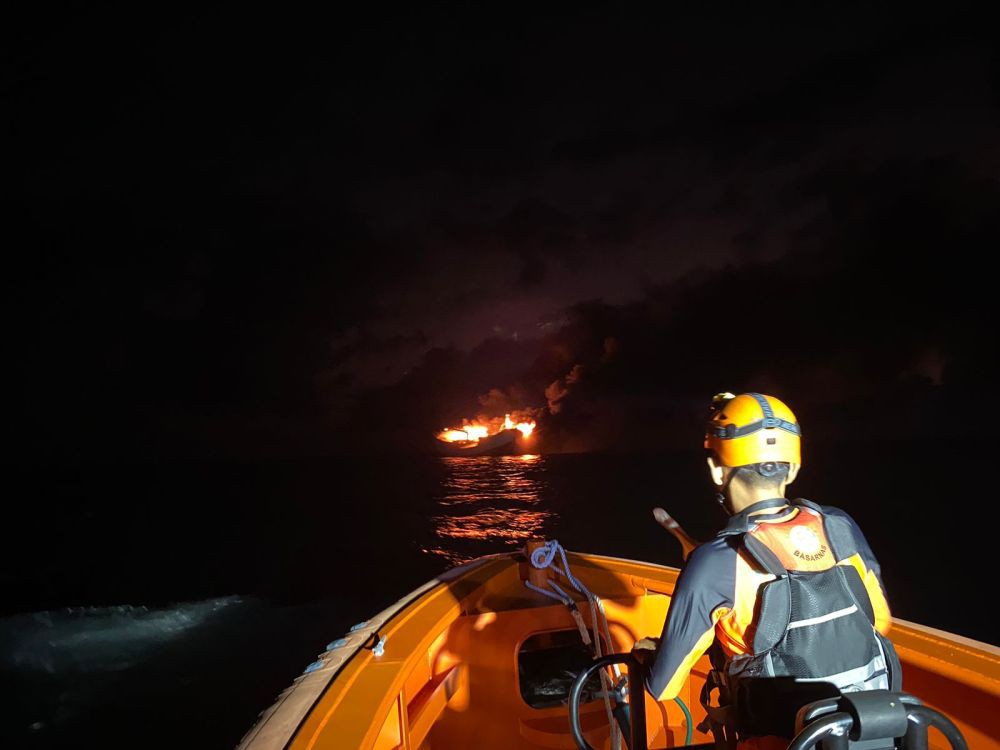 Kapal Nelayan Terbakar di Uluwatu, 31 Orang Sempat Terjebak