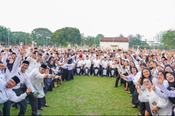 Bobby Nasution Lantik 1.153 Pegawai Kontrak, Berharap Beri Sumbangsih