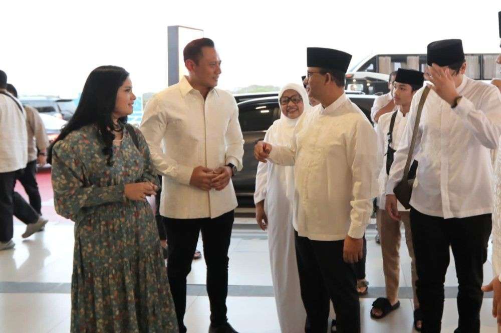 SBY Rilis Buku Cawe-Cawe Jokowi Di Pemilu 2024