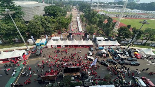 Ratusan Ribu Kader Pdip Merahkan Gbk