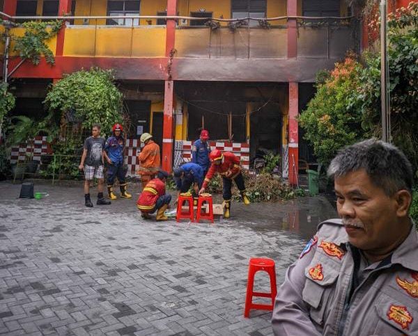 Korsleting Listrik, SDN Petir 3 Kota Tangerang Terbakar