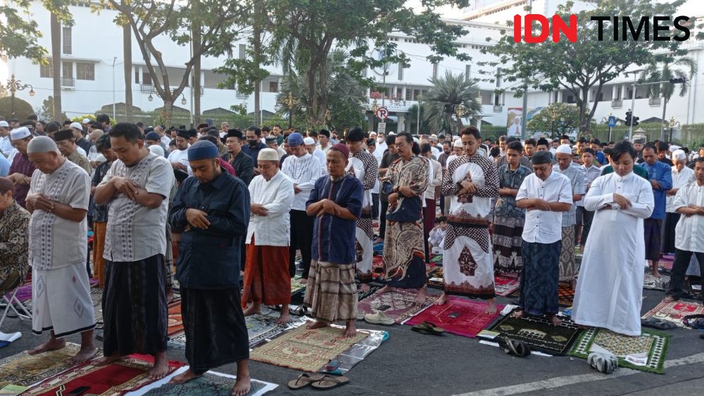 Salat Idul Adha di Tugu Pahlawan Diikuti 3000 Jemaah