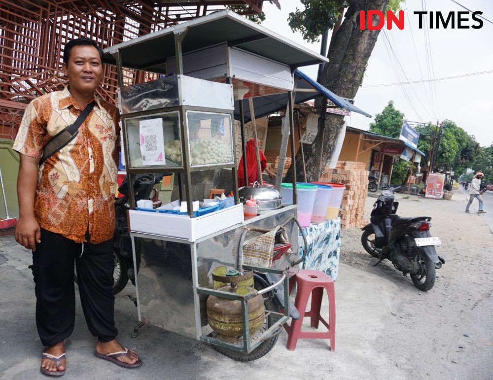 Cerita Mukti, Penjual Bakso Keliling di Marelan yang Sudah Pakai QRIS