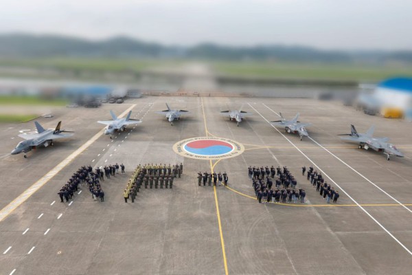 6 Prototipe Jet Kf 21 Indonesia Korsel Sukses Uji Terbang