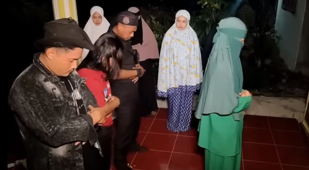 Viral Video Wanita Imami Pria di Langkat, Disebut Hanya Konten Youtube