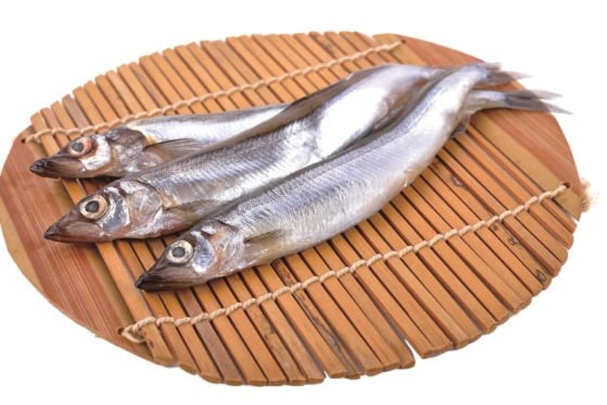 [QUIZ] Apakah Kamu Bisa Membedakan Ikan Shisamo dan Ikan Pindang Ini?