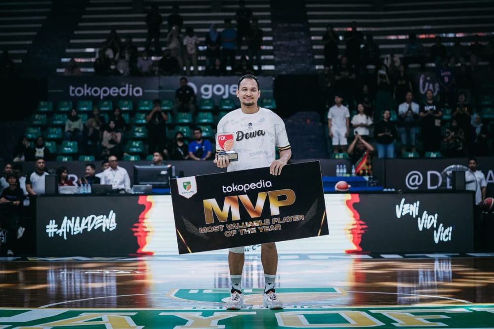 Dominan di Musim Reguler, Kaleb Ramot Raih MVP IBL 2023