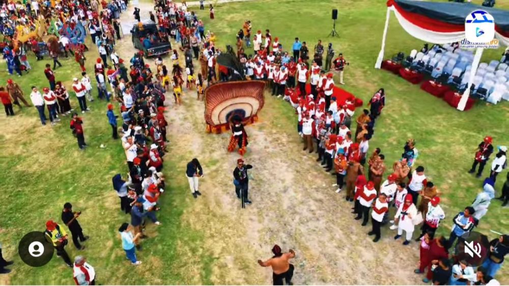 Kemeriahan Parade Budaya Jumbara PMR di Lamsel, Indonesia Banget