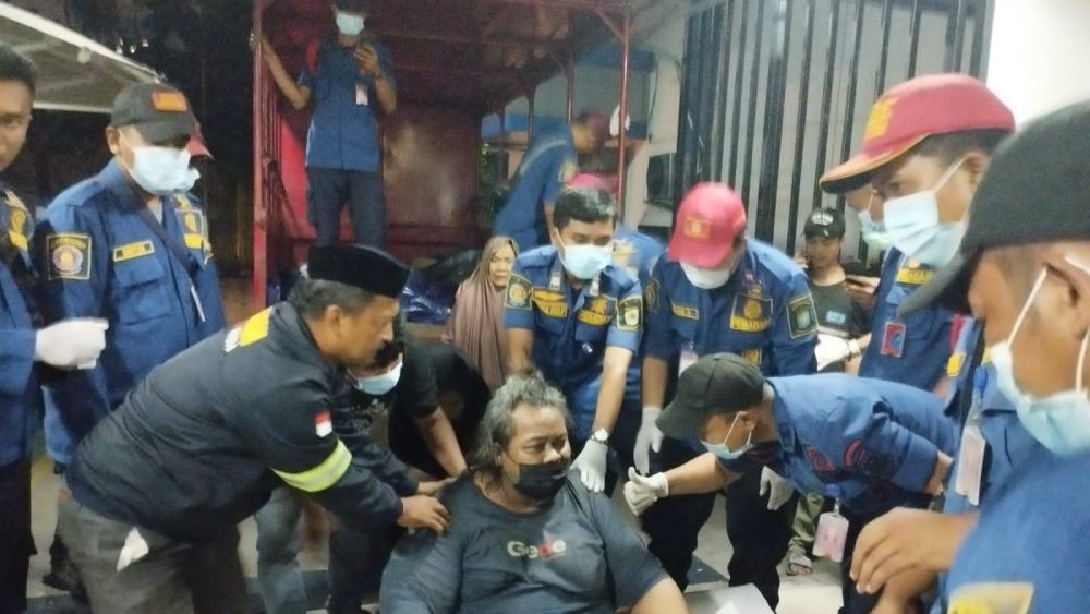 Pria Berbobot 200 Kg Dievakuasi ke RSUD Kota Tangerang