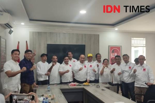 PDIP Sindir CTRekam Jejak Projo Yang Temui Relawan Prabowo