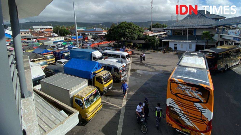 Antrean Horor Pelabuhan Ketapang Banyuwangi, Mengular 17 KM!