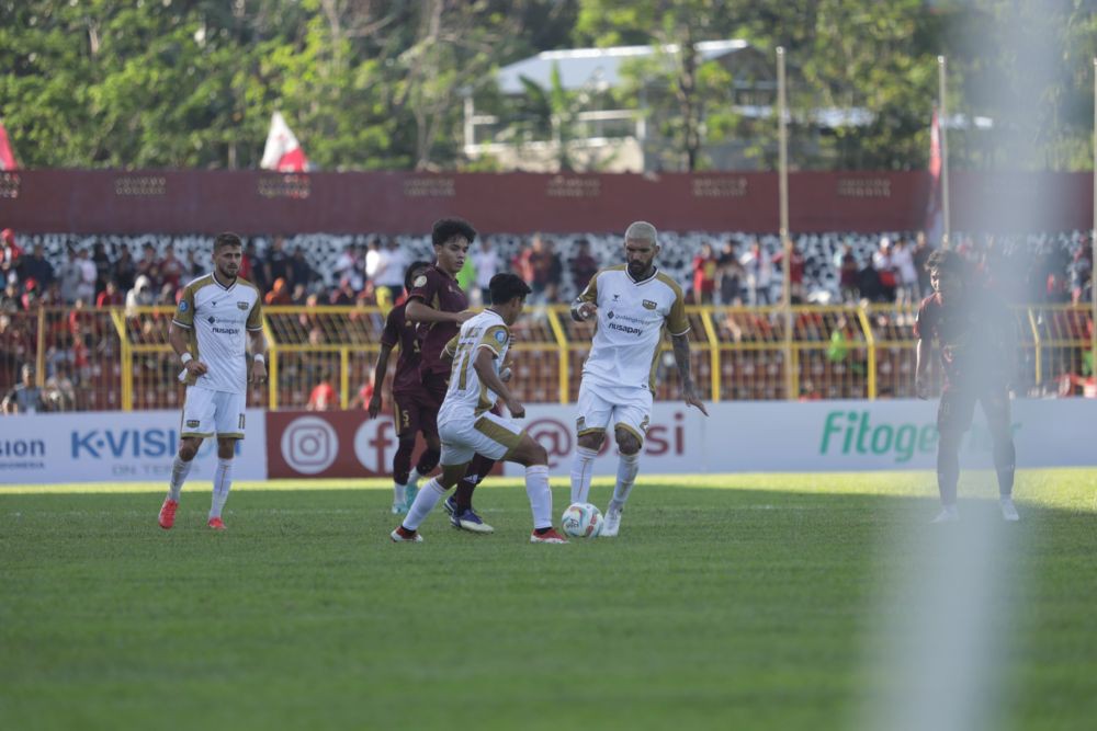 Takluk 1-2 dari Dewa United, Pelatih PSM Singgung Kemampuan Finansial