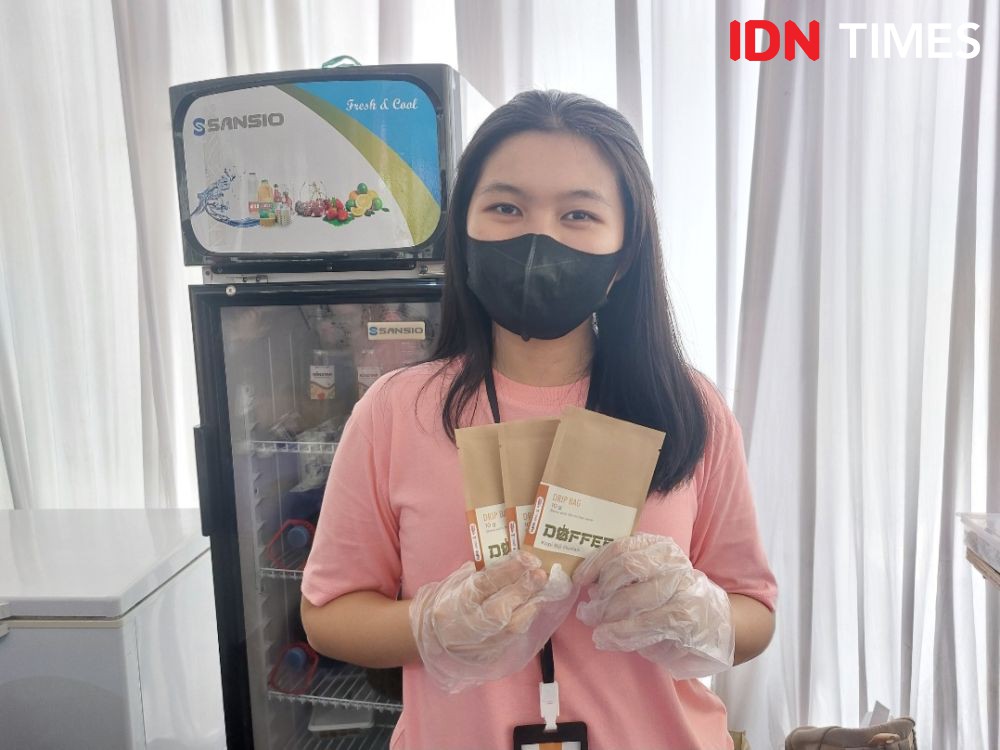 Mahasiswa UPH Tangerang Bikin Es Krim Bajigur, Mau Nyobain?