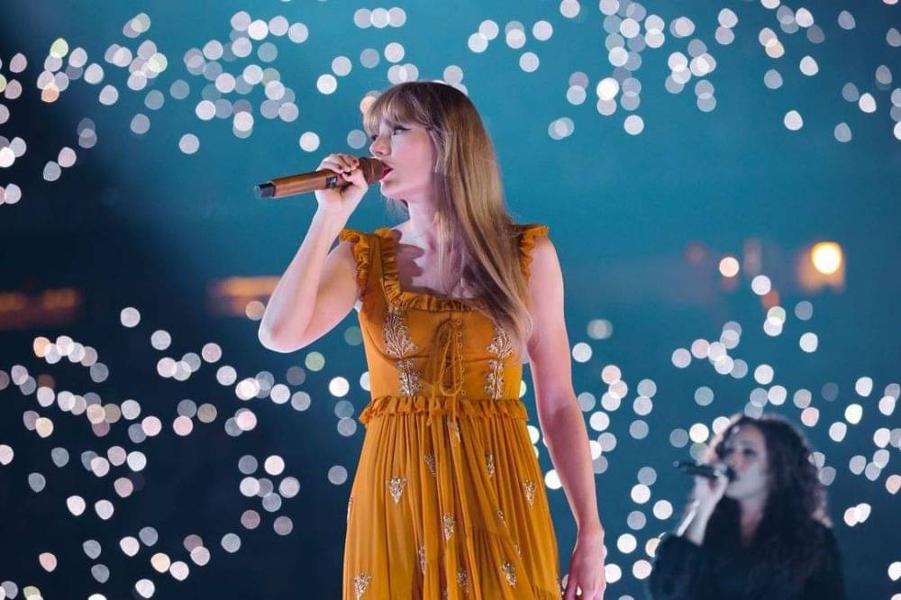 Lirik Lagu Back To December Taylor Swift: Arti Dan Maknanya