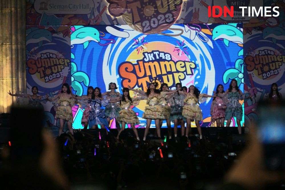 Ribuan Penggemar Sambut JKT48 Summer Tour Di Jogja, Seru!