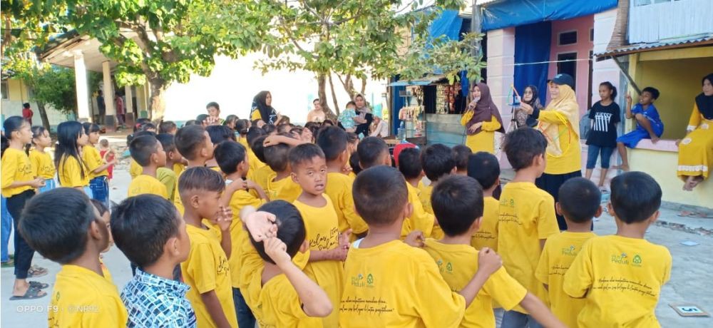PLN Peduli Bantu Tingkatkan Literasi Anak di Pulau Sanane Pangkep