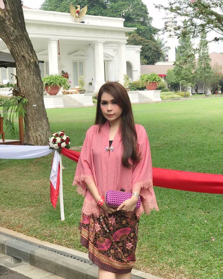 Kebaya Natalia Hasibuan Kakak Ipar Jessica Mila