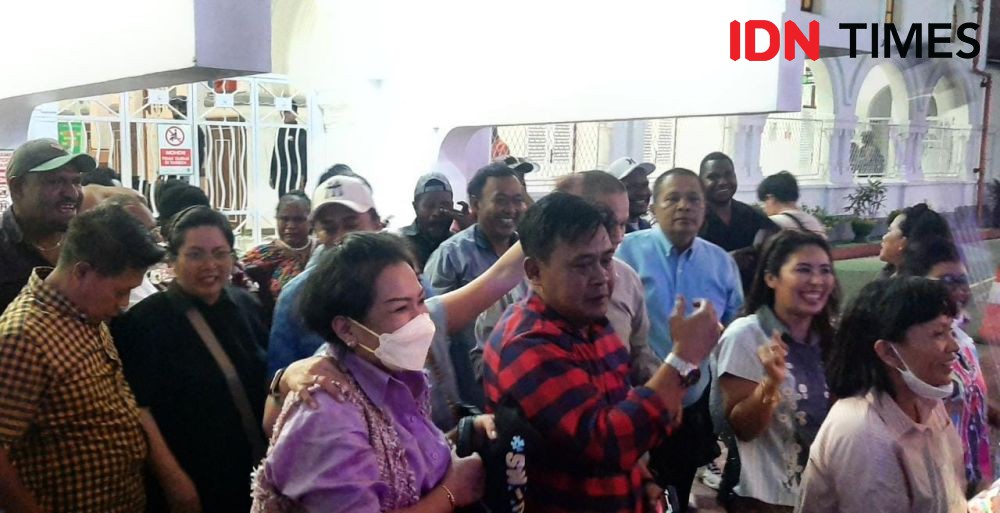 PN Makassar Vonis Bebas Bupati Mimika Non-aktif dari Korupsi Gereja