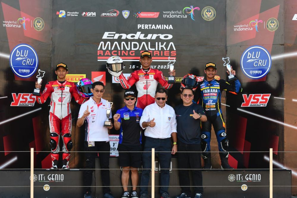 Pembalap Rheza dan Veda Kuasai Podium Mandalika Racing Series