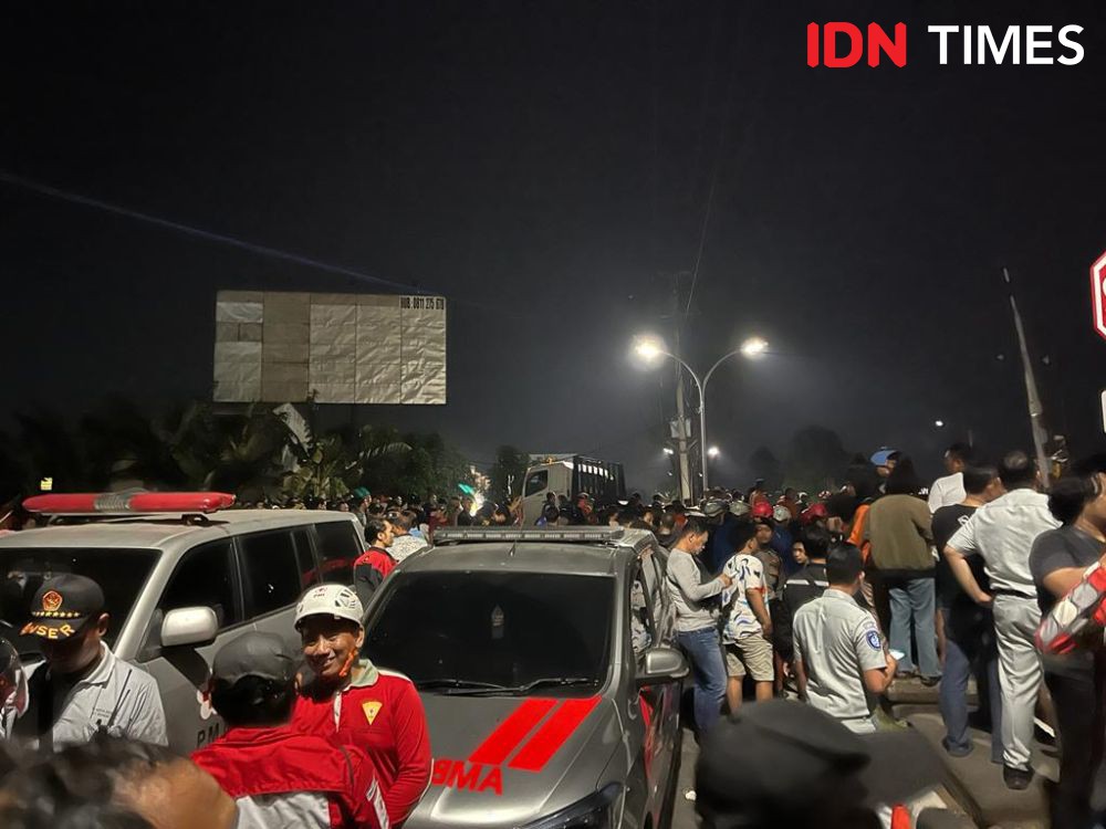Potret Suasana Evakuasi KA Brantas yang Kecelakaan di Semarang