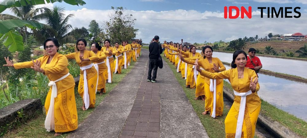 Tradisi Metekap Sampai Tebuk Lesung di Festival DTW Jatiluwih