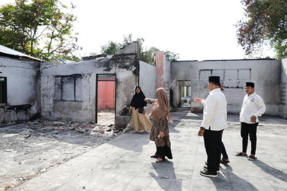Santri Ganjar Bantu Bahan Bangunan untuk Sekolah Terbakar di Sergai