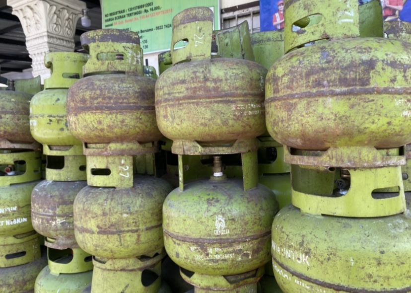 Soal Gas LPG 3 Kg Langka di Medan, Warga Keluhkan Beli Wajib Pakai KTP