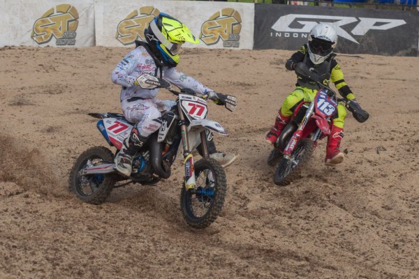 Kunci Performa Apik Pembalap Grasstrack dan Motorcross di Salatiga
