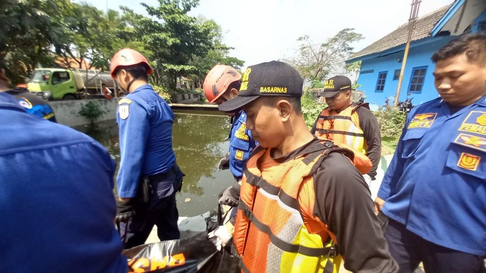 Kepeleset Pas Mancing di Kanal Banjir, Warga Gurami Semarang Ditemukan Tewas