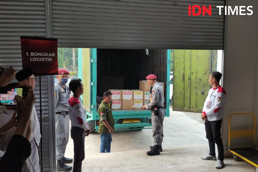 Distribusi Logistik, Belasan TPS di Serang Tak Bisa Diakses Kendaraan