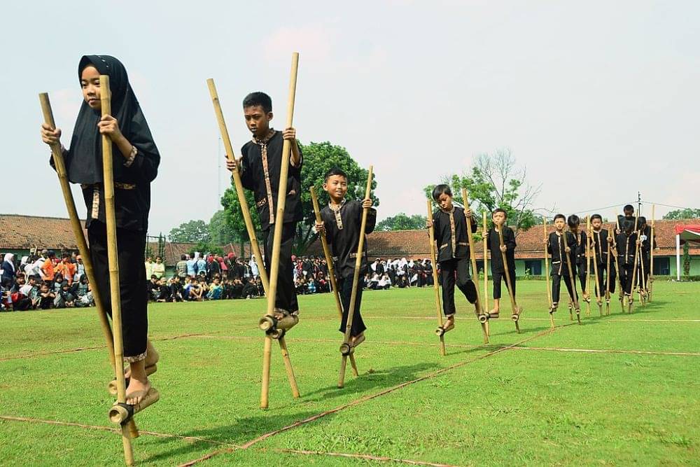 7 Olahraga Dan Permainan Asli Indonesia Yang Menyehatkan